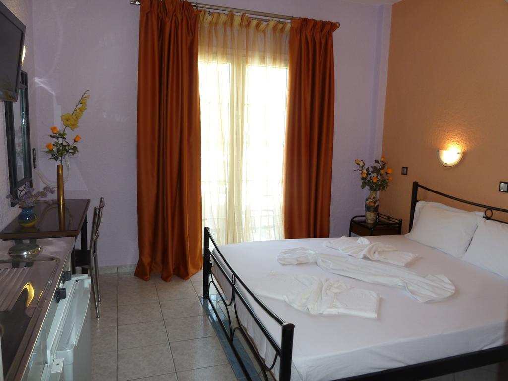 Evelin Hotel Pythagóreion Esterno foto
